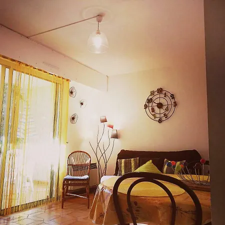 Apartment Charmant Studio